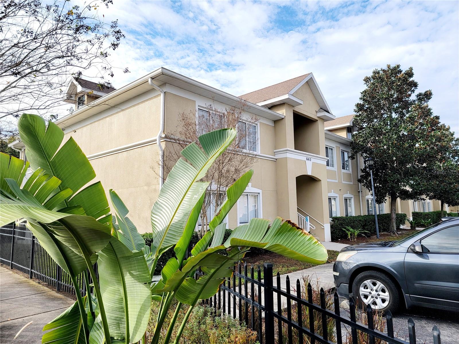 VILLAGES OF BLOOMINGDALE CONDO - Residential