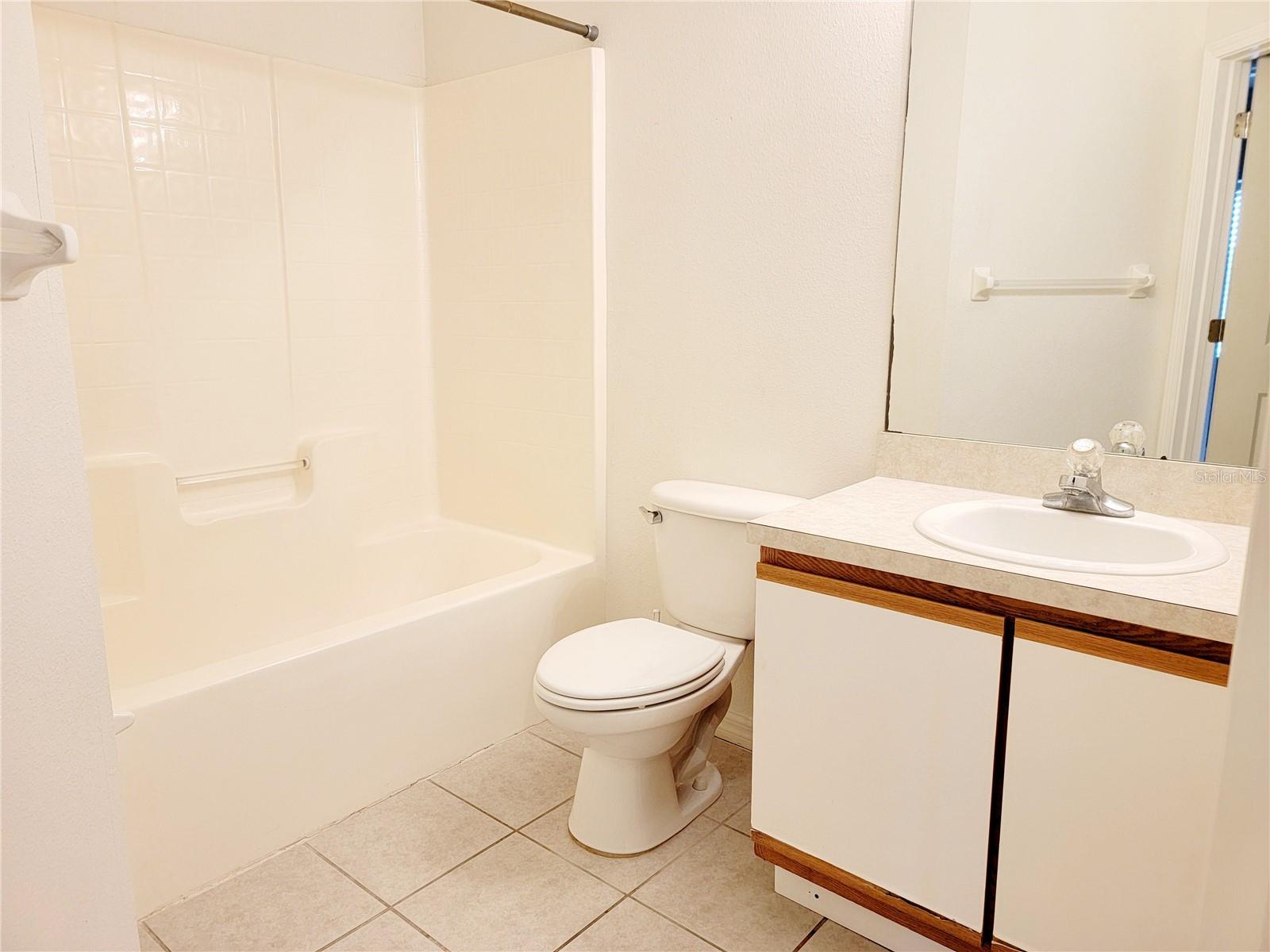 VILLAGES OF BLOOMINGDALE CONDO - Residential