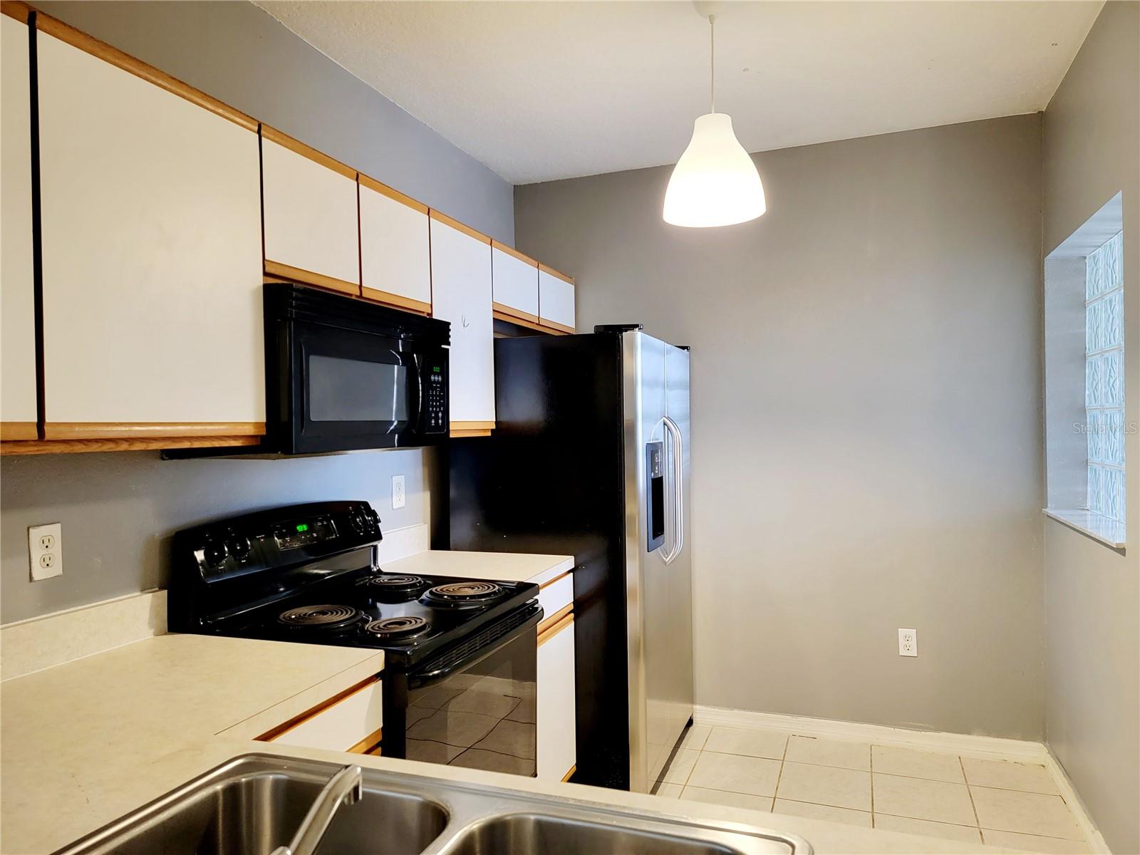 VILLAGES OF BLOOMINGDALE CONDO - Residential
