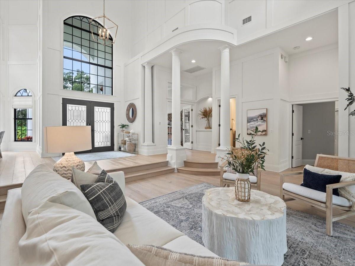 LAKESIDE POINT - Residential