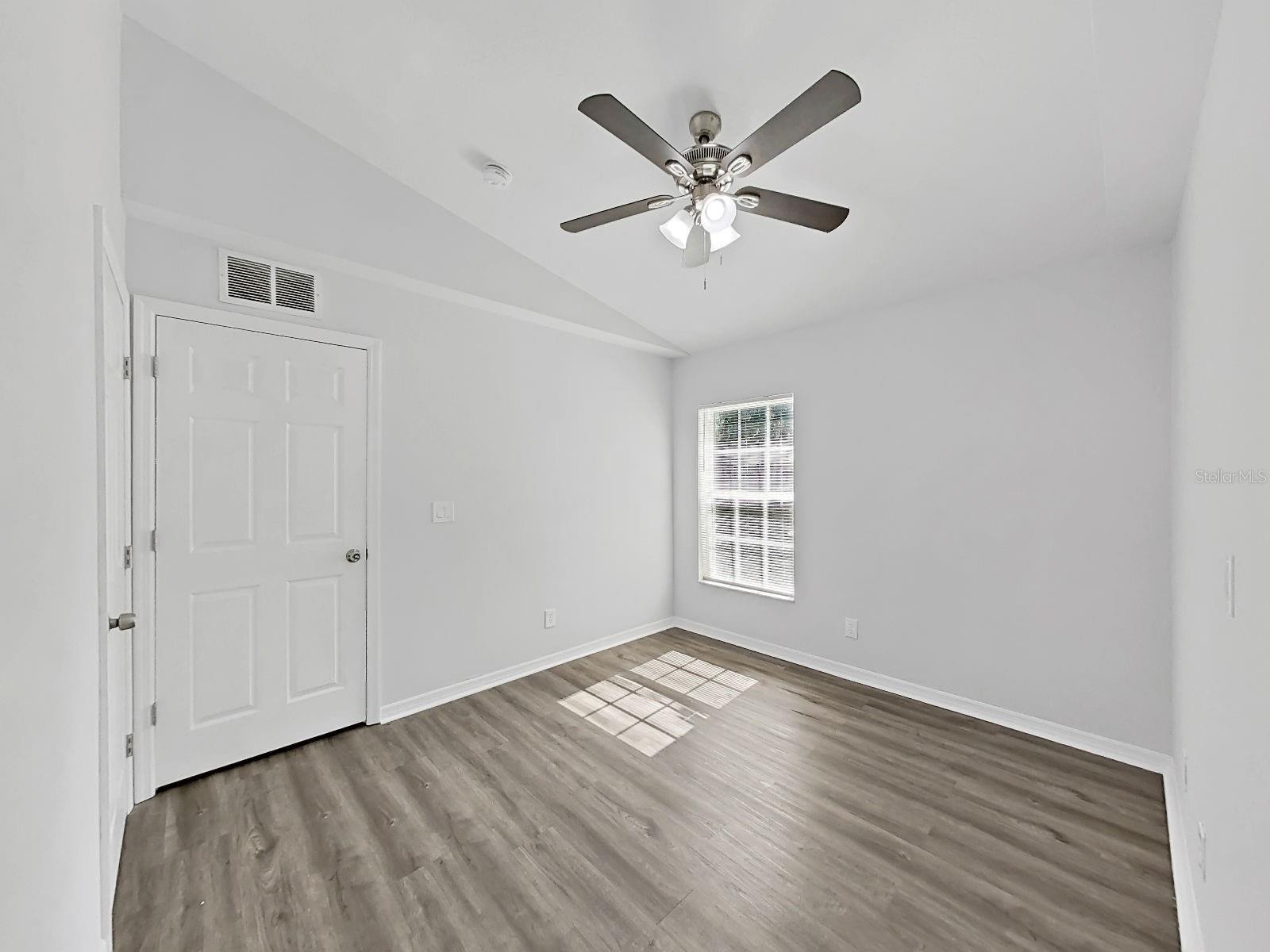 OLD GROVE - Residential