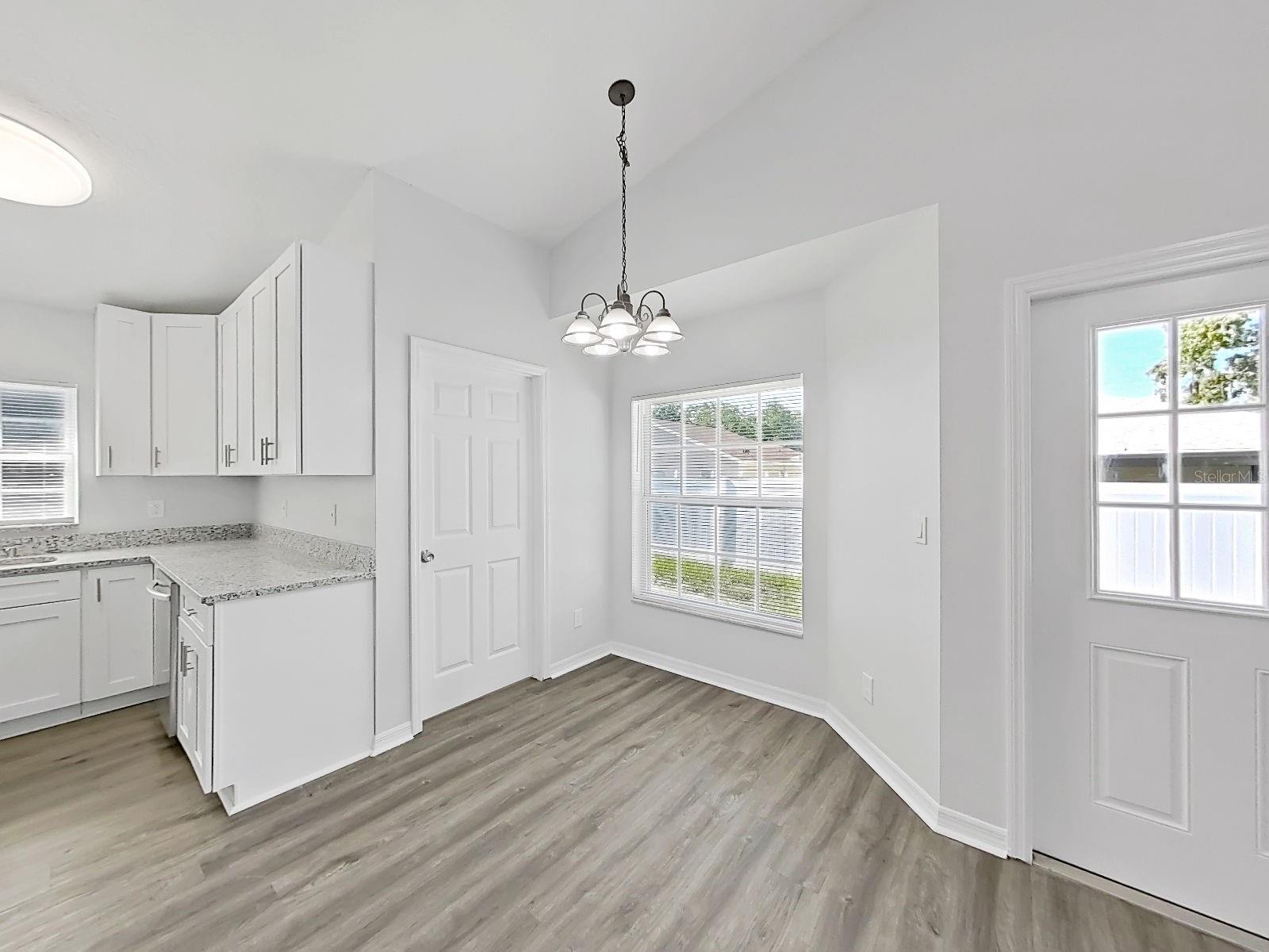 OLD GROVE - Residential