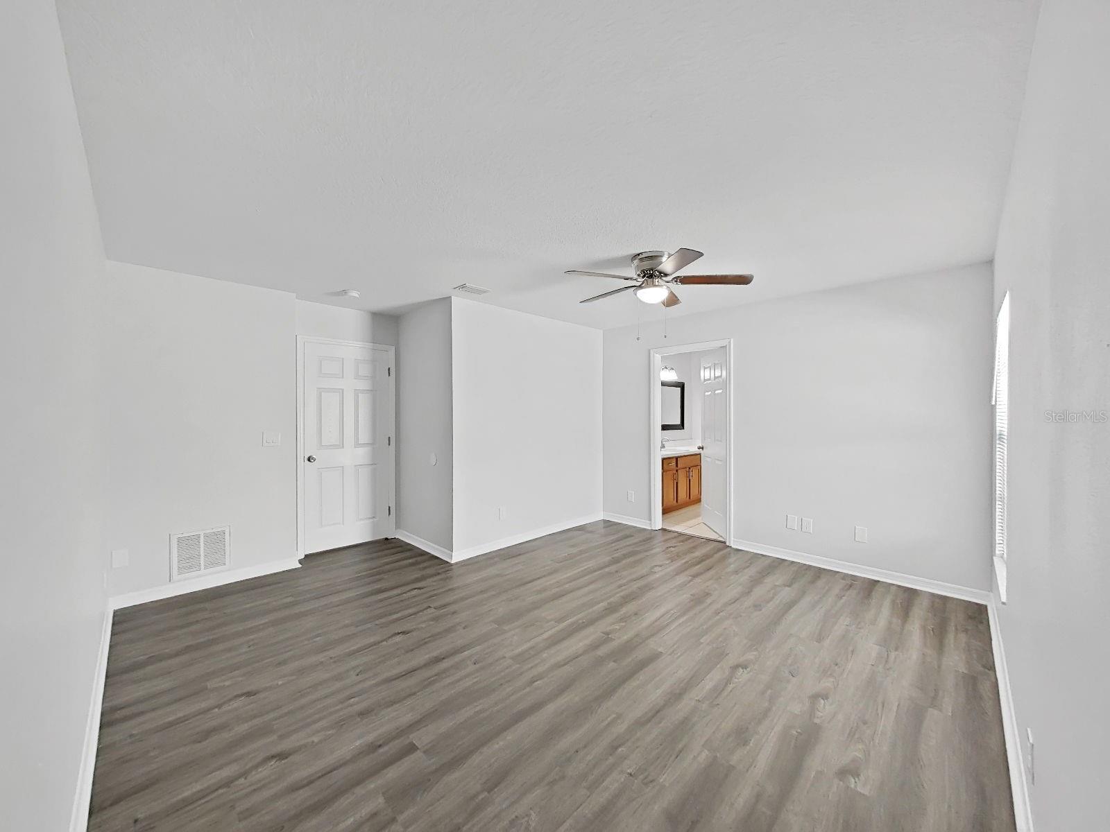 OLD GROVE - Residential