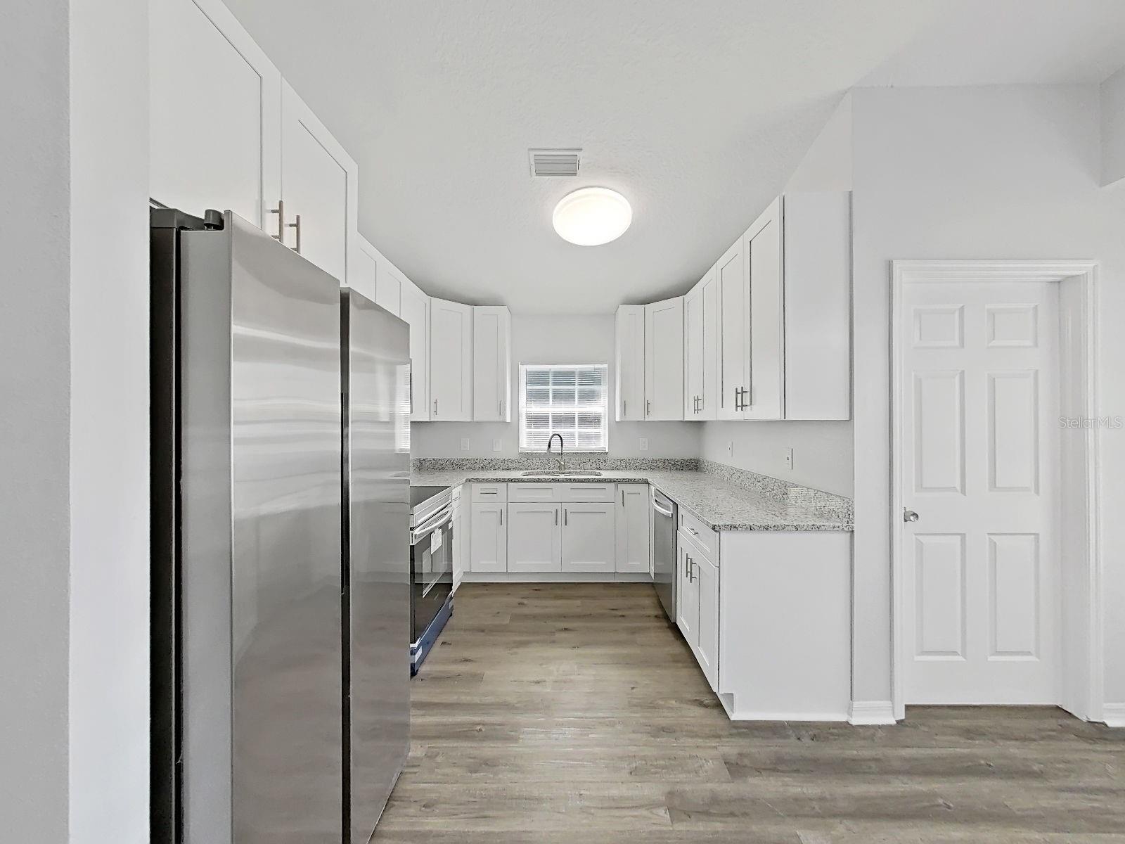 OLD GROVE - Residential