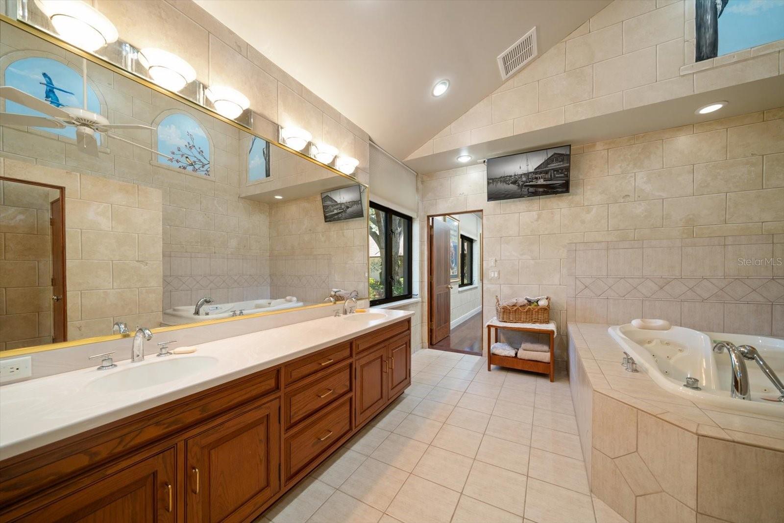 LITTLE PETE TR - Residential