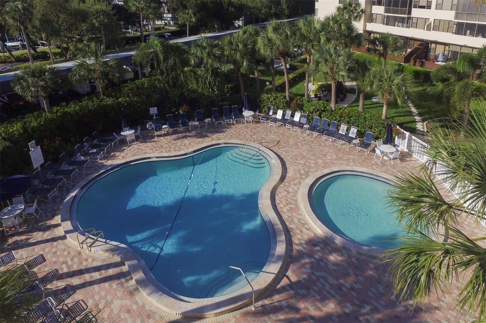 HARBOR TOWERS Y & R - Residential
