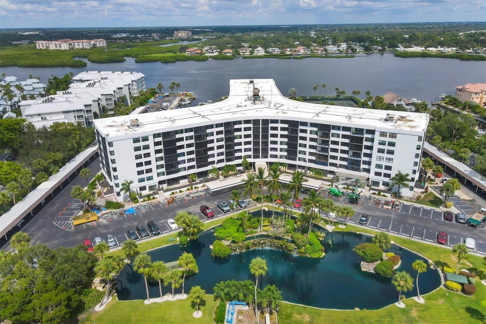 HARBOR TOWERS Y & R - Residential