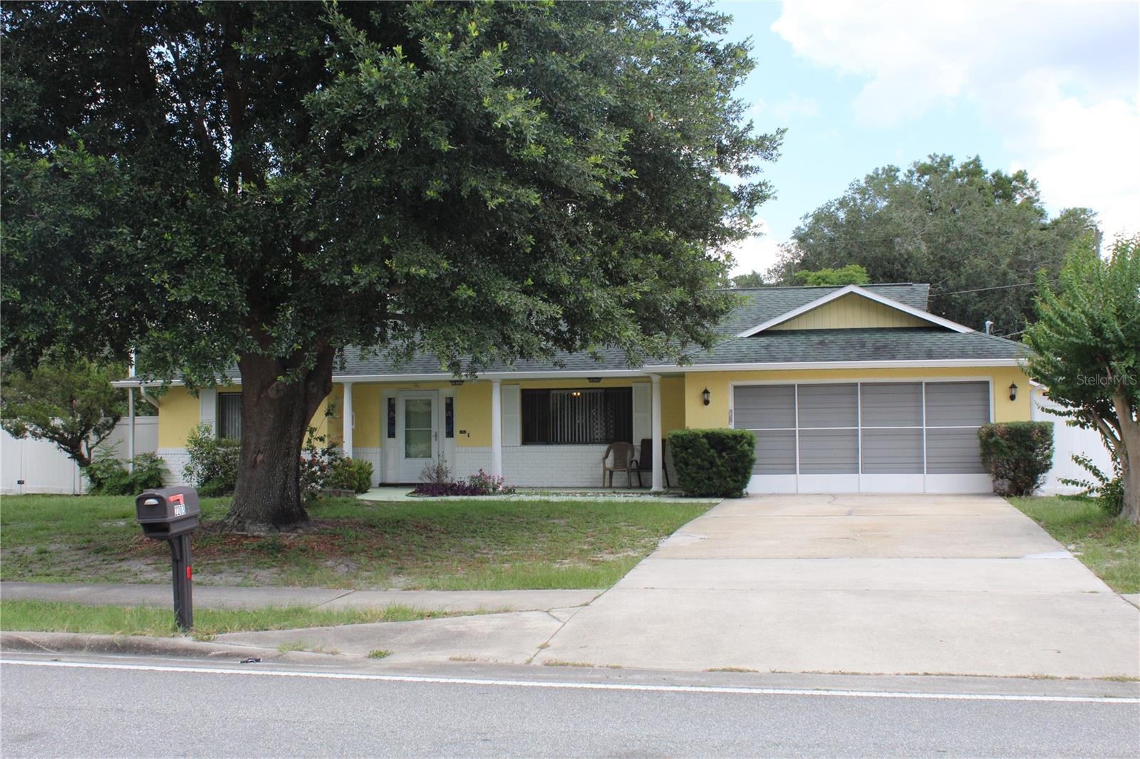 DELTONA LAKES UN 17 - Residential