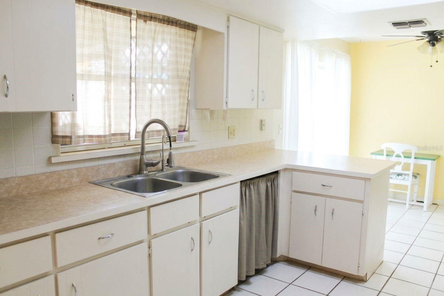 DELTONA LAKES UN 17 - Residential