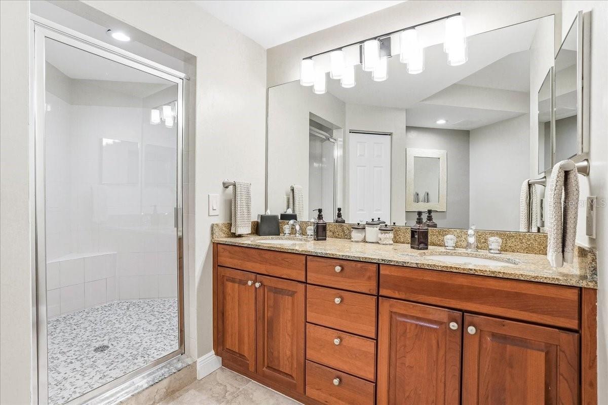 PALM ISLES PH 01 - Residential