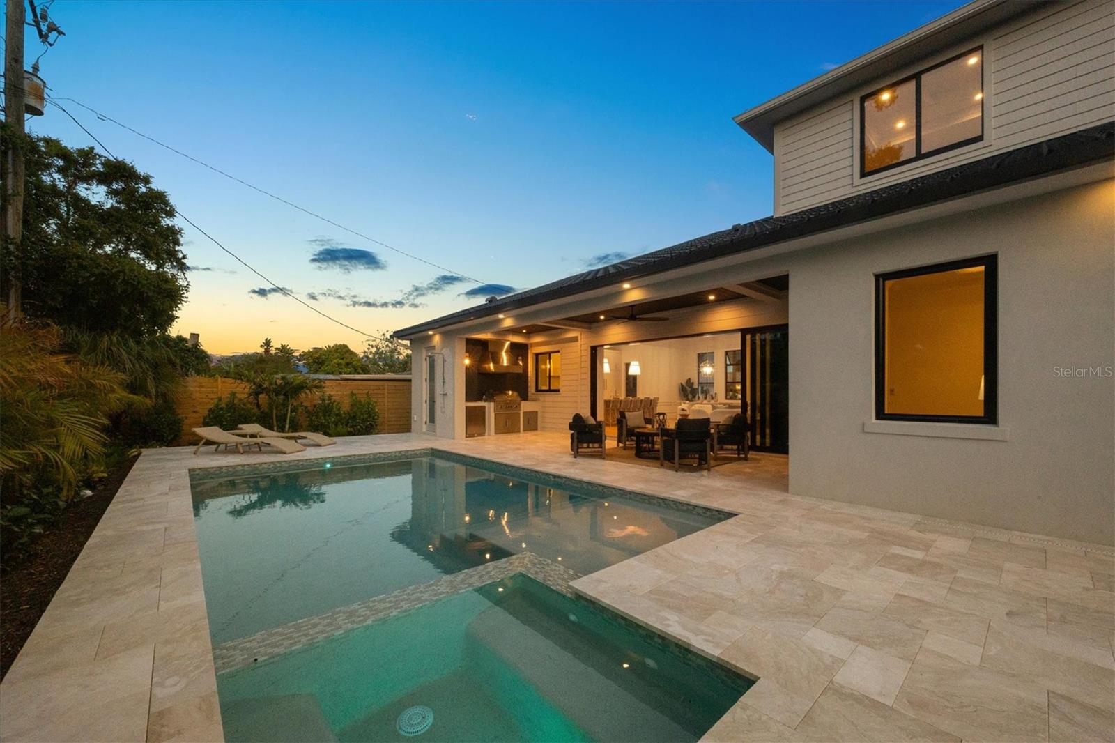 SOUTH GATE - Residential
