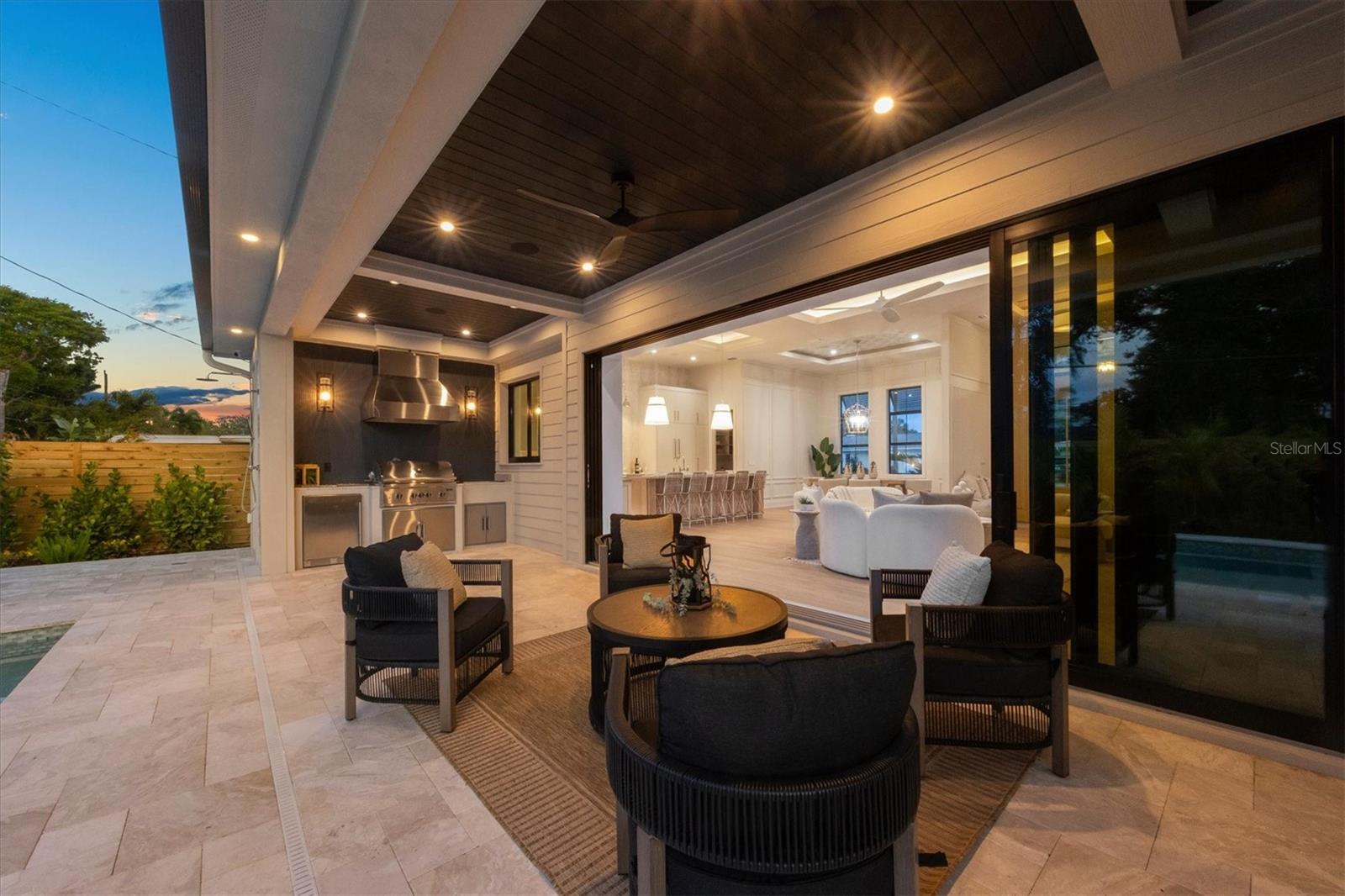 SOUTH GATE - Residential