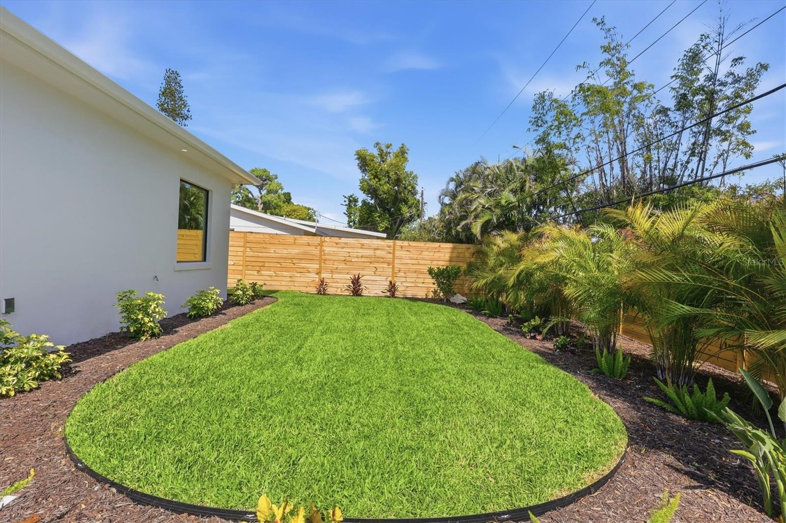 SOUTH GATE - Residential