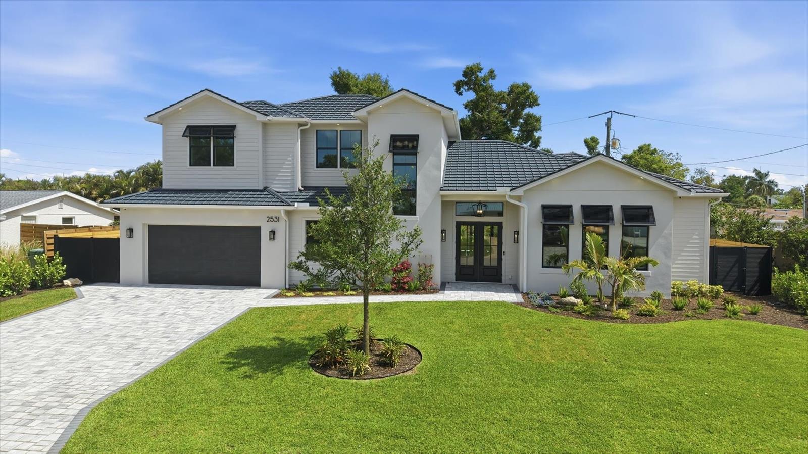 SOUTH GATE - Residential