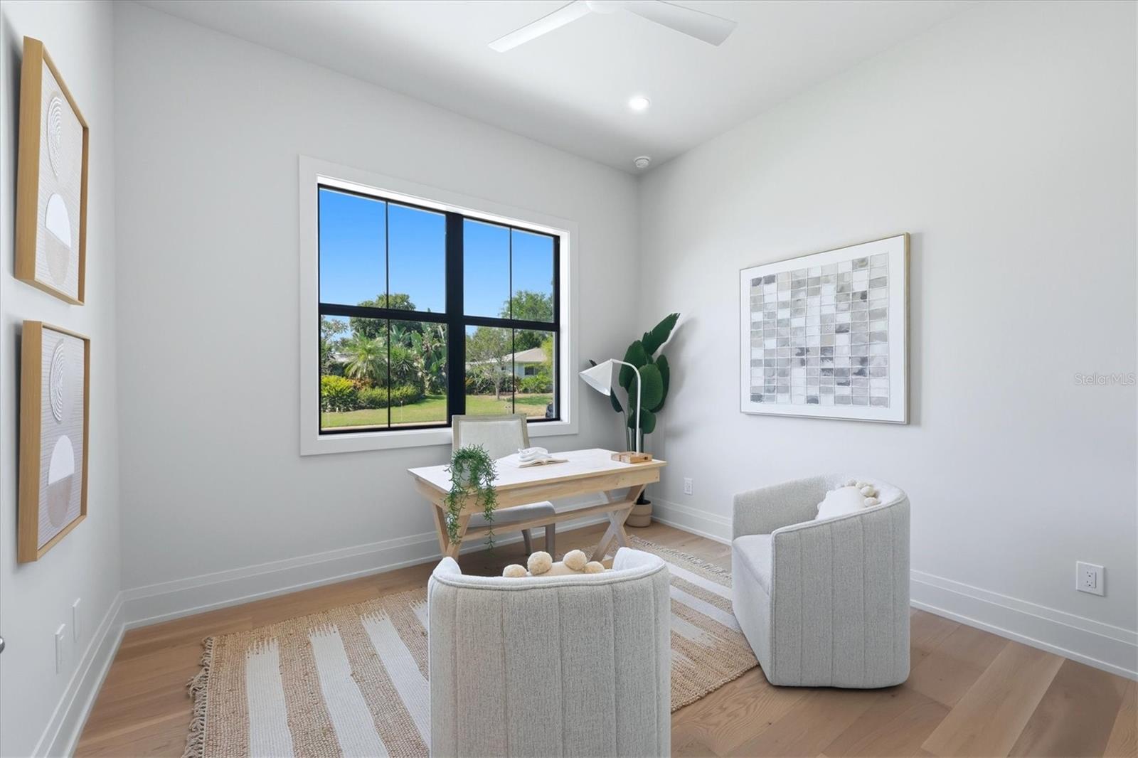 SOUTH GATE - Residential