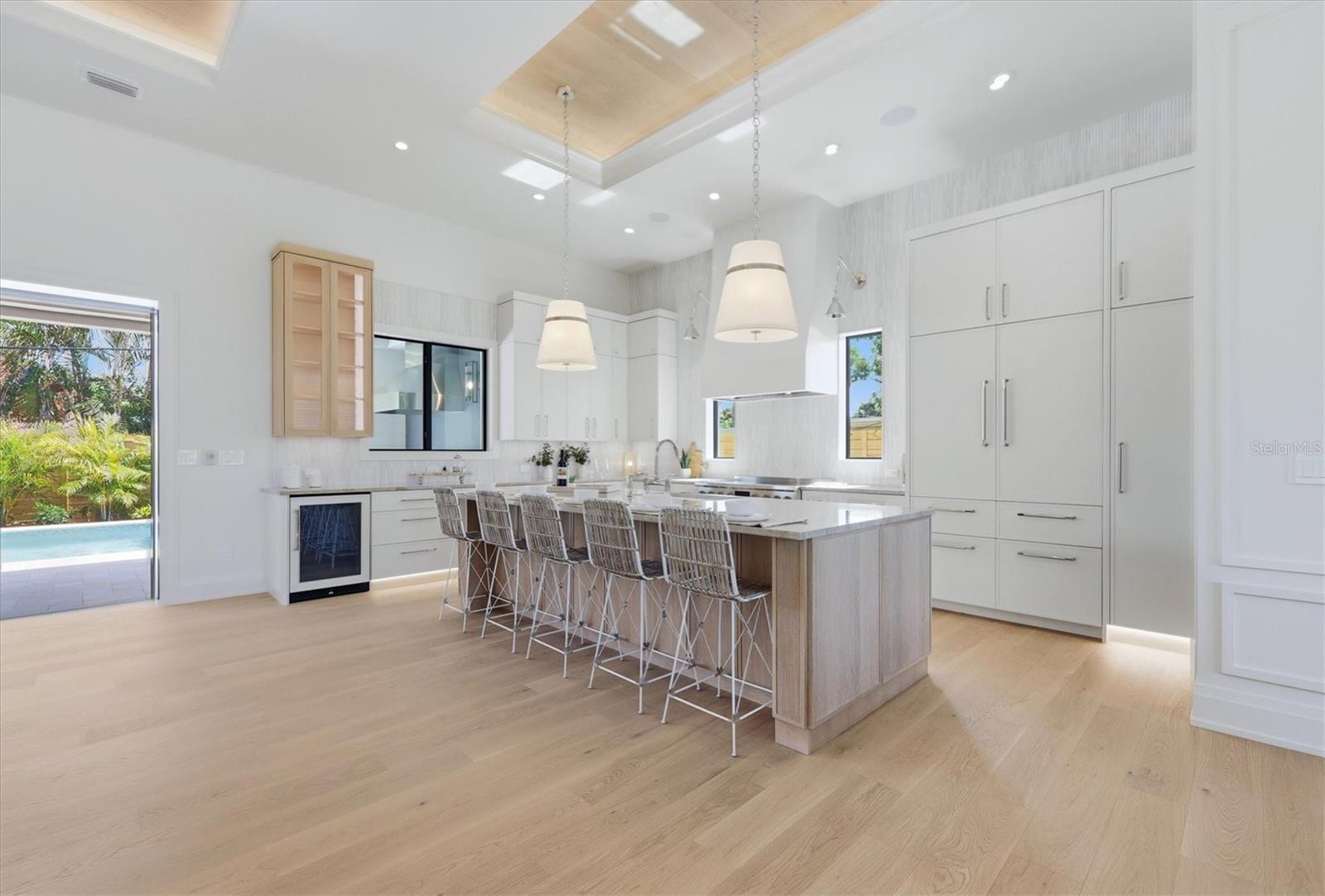 SOUTH GATE - Residential