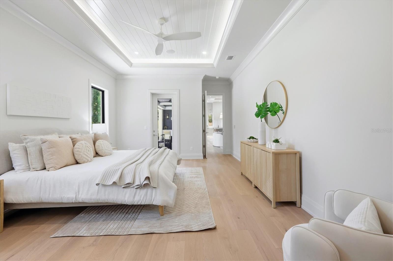 SOUTH GATE - Residential