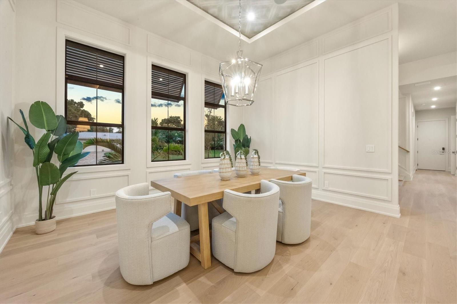 SOUTH GATE - Residential