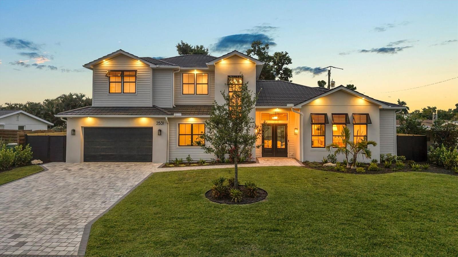 SOUTH GATE - Residential