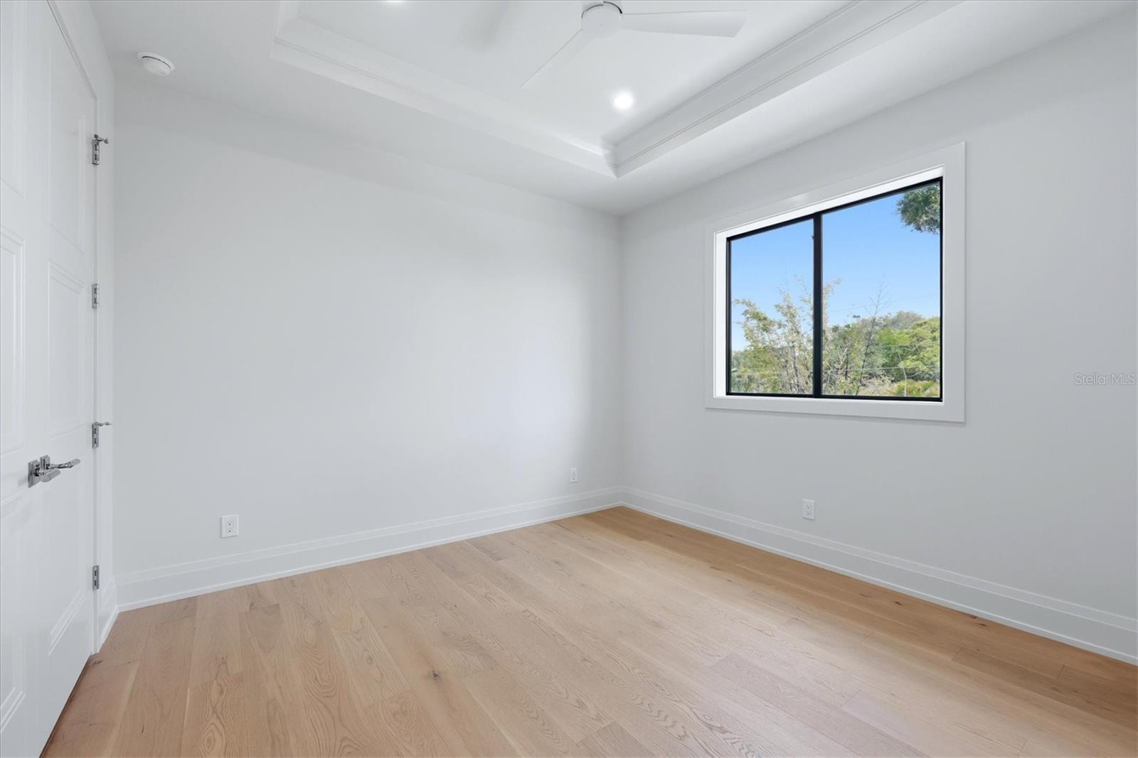 SOUTH GATE - Residential