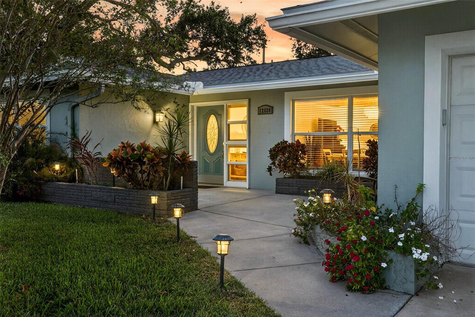 GROVE LAKE MANOR - Residential