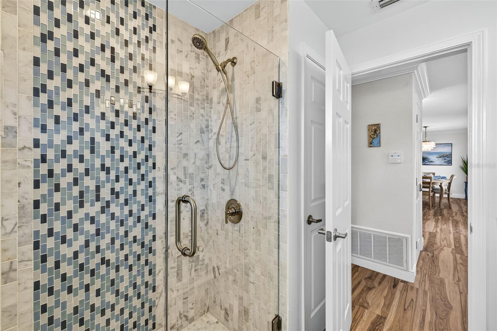 GROVE LAKE MANOR - Residential