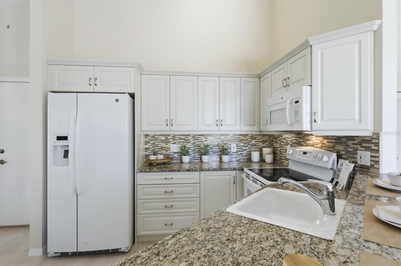 VILLAS AT DEER CREEK - Residential
