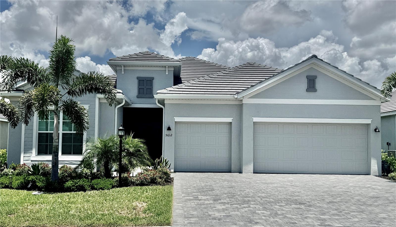 CALUSA COUNTRY CLUB - Residential Lease