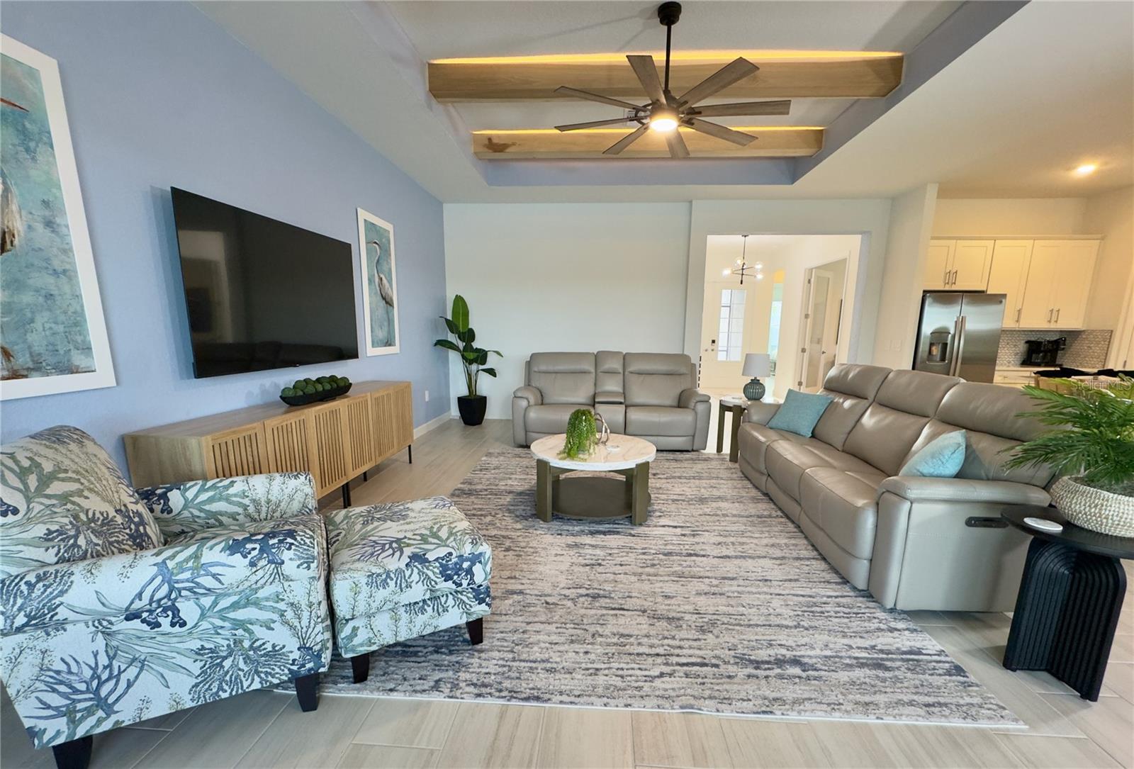 CALUSA COUNTRY CLUB - Residential Lease