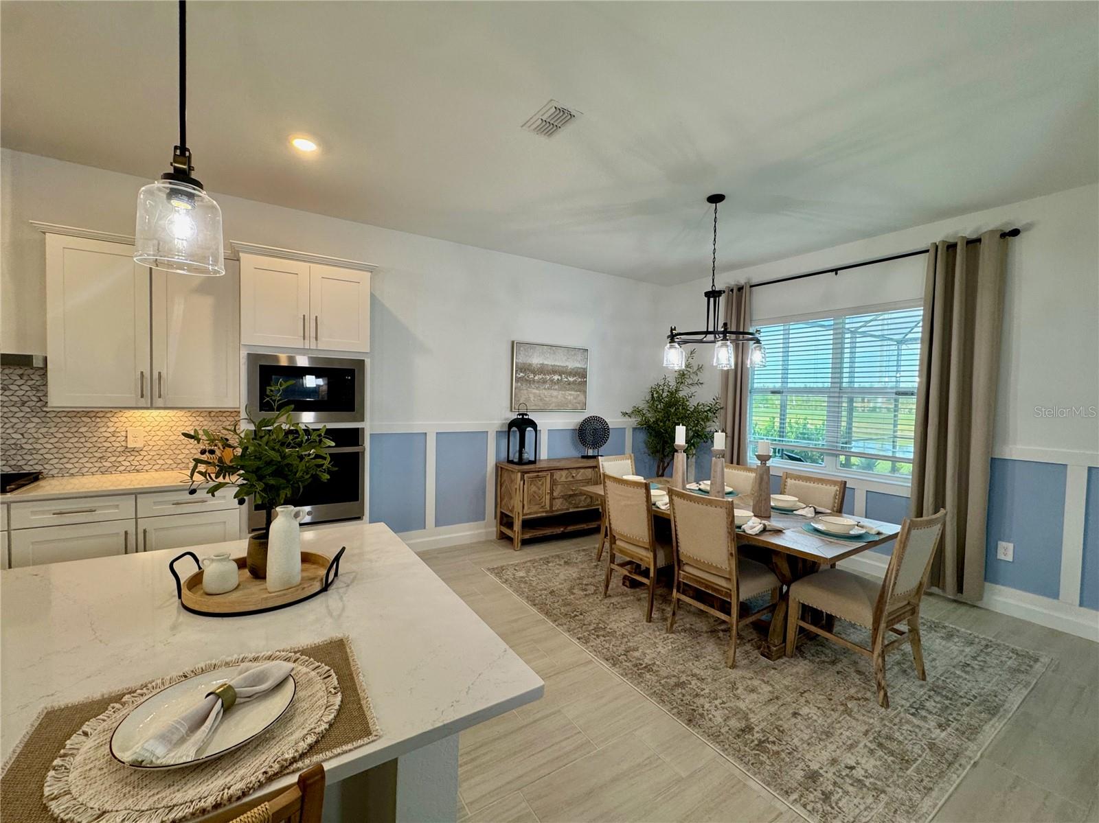 CALUSA COUNTRY CLUB - Residential Lease