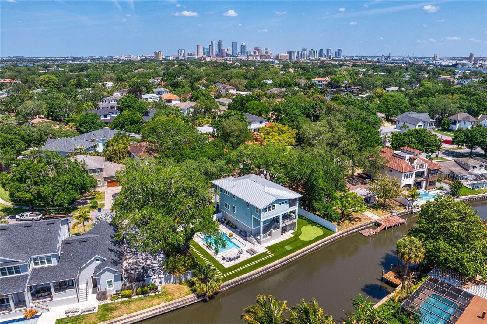 DAVIS ISLANDS PB10 PG52 TO 57 - Residential