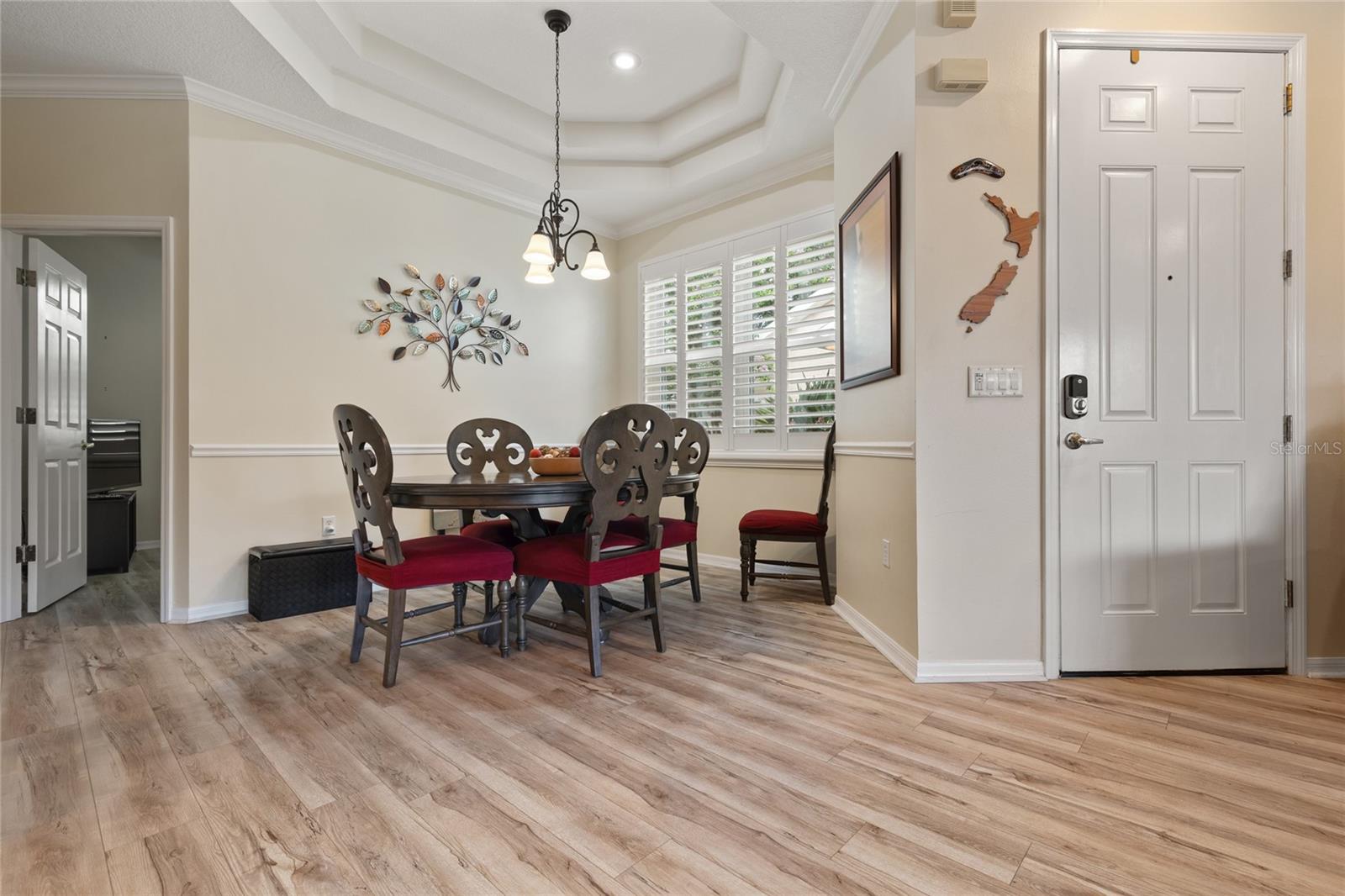 GROVES PH 02 CLUB VILLAS - Residential
