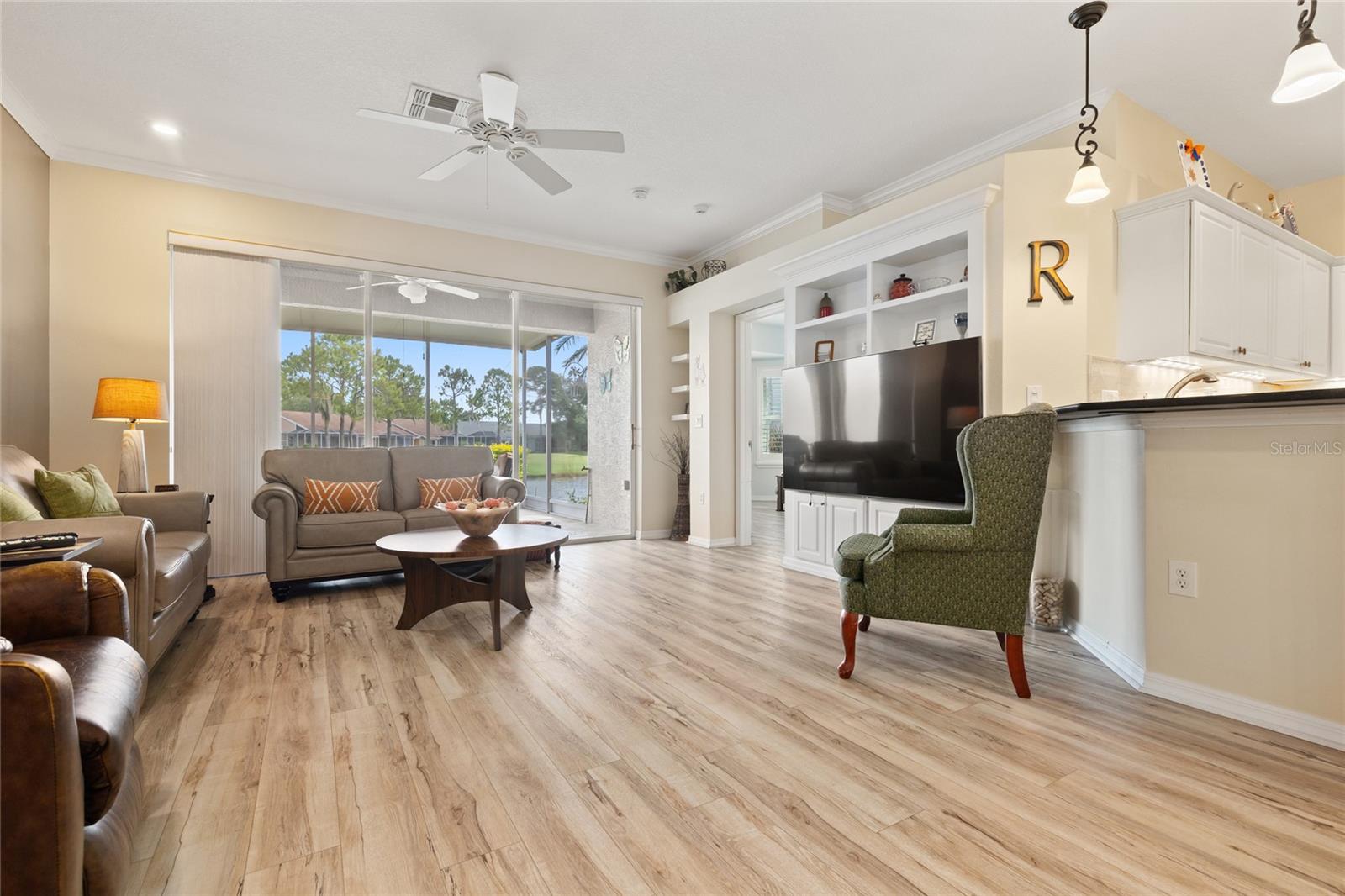 GROVES PH 02 CLUB VILLAS - Residential