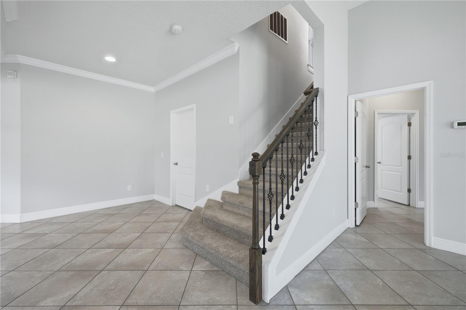 POINTE/HUNTER'S CRK - Residential