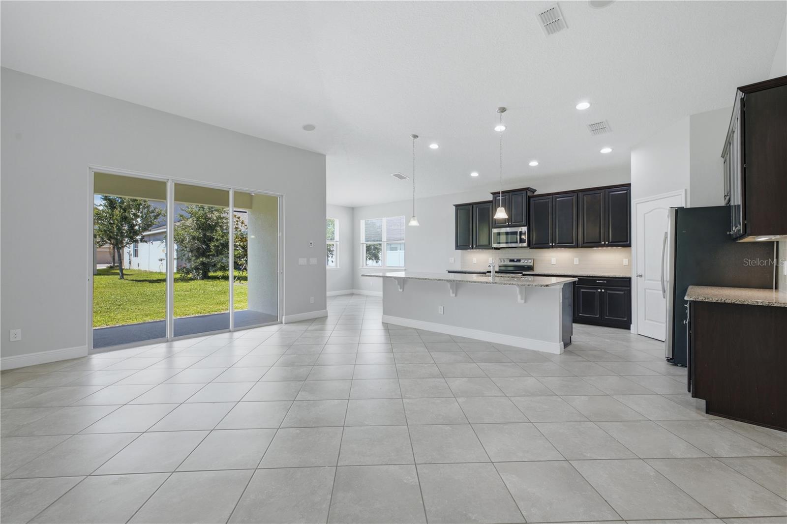 POINTE/HUNTER'S CRK - Residential