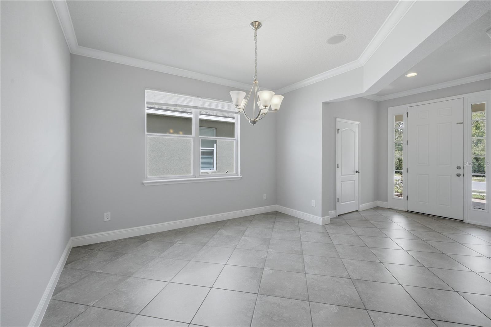 POINTE/HUNTER'S CRK - Residential