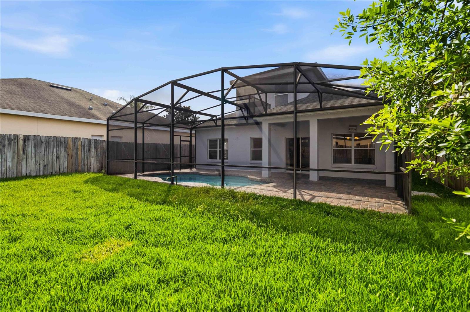 FALCON TRACE 44/119 - Residential