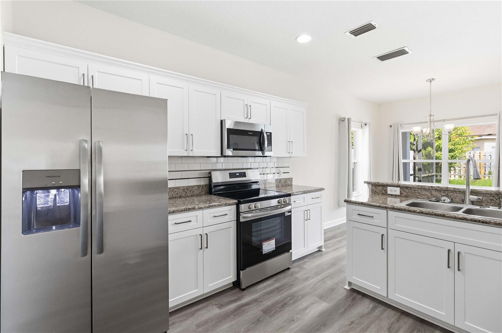 FALCON TRACE 44/119 - Residential