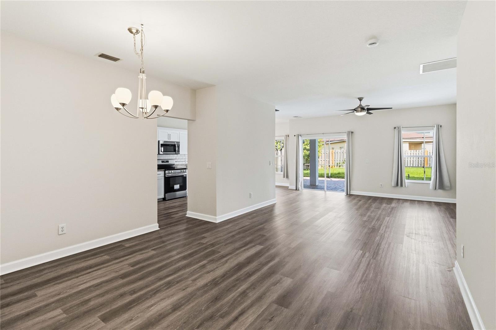 FALCON TRACE 44/119 - Residential