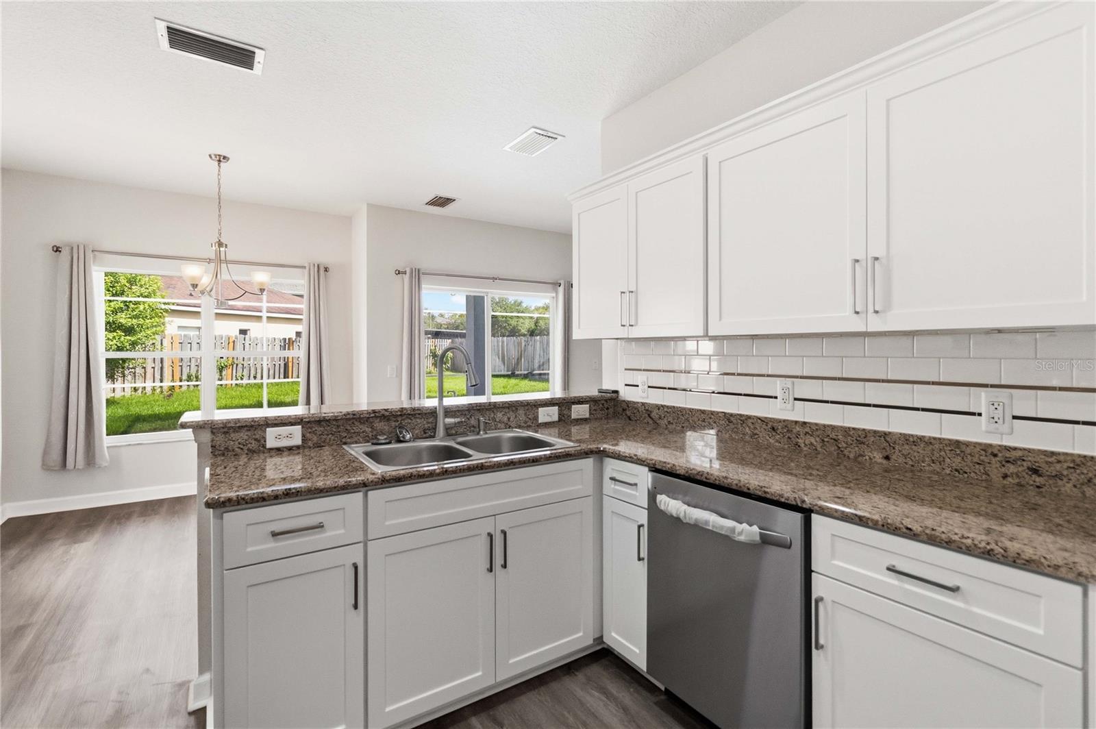 FALCON TRACE 44/119 - Residential