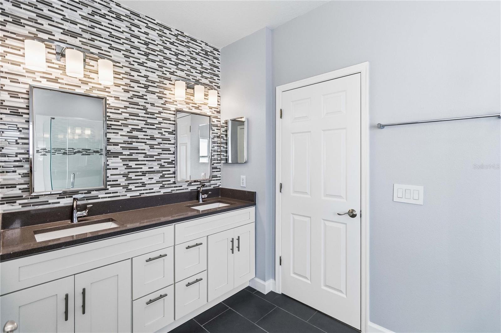 FALCON TRACE 44/119 - Residential