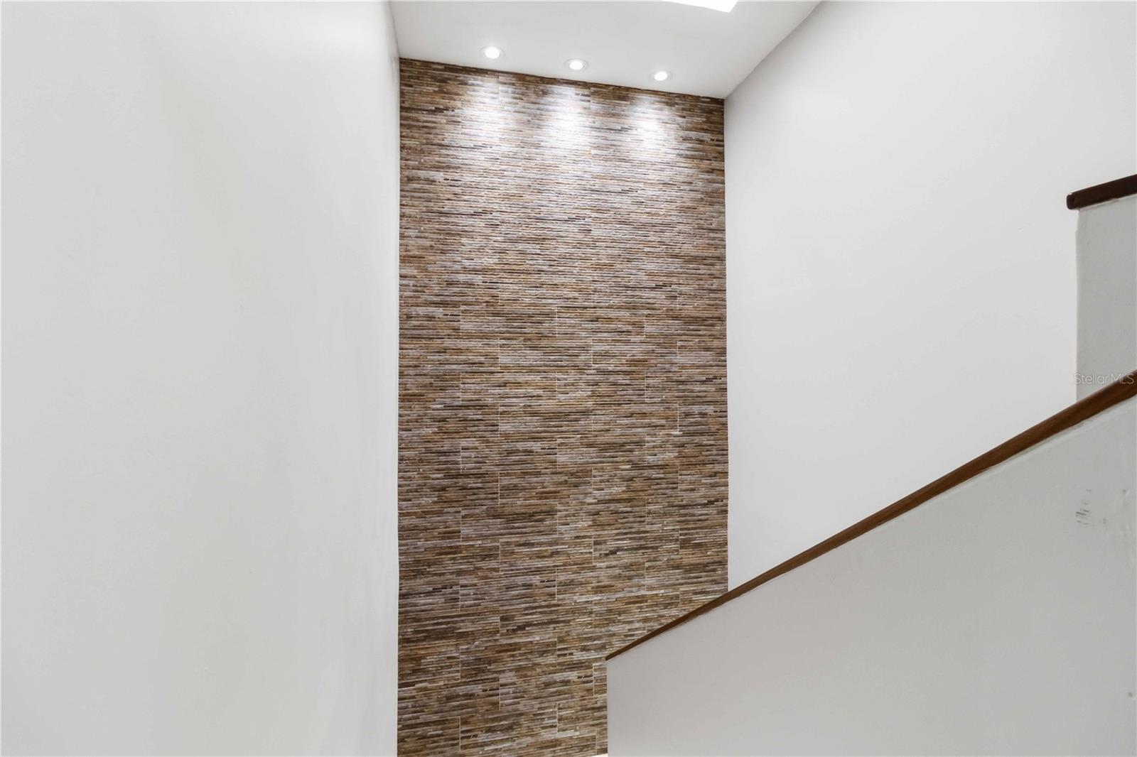 LES CHATEAUX AT INTL GARDENS CONDO - Residential