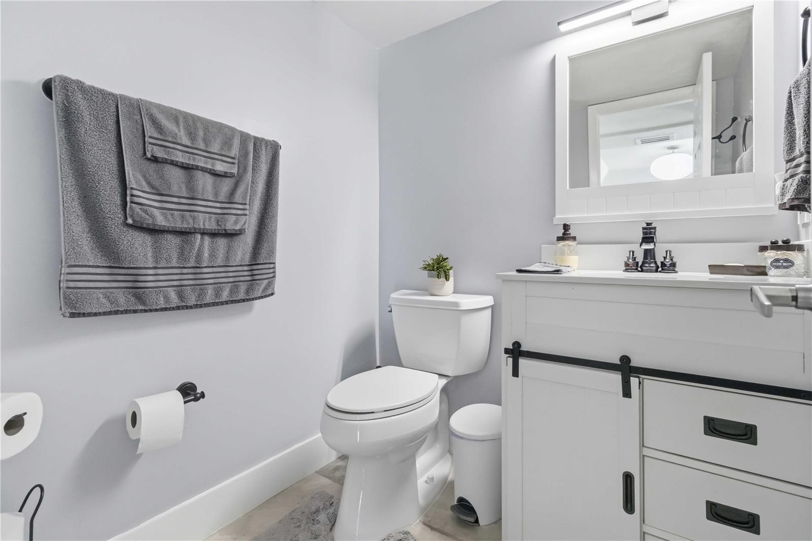 LES CHATEAUX AT INTL GARDENS CONDO - Residential