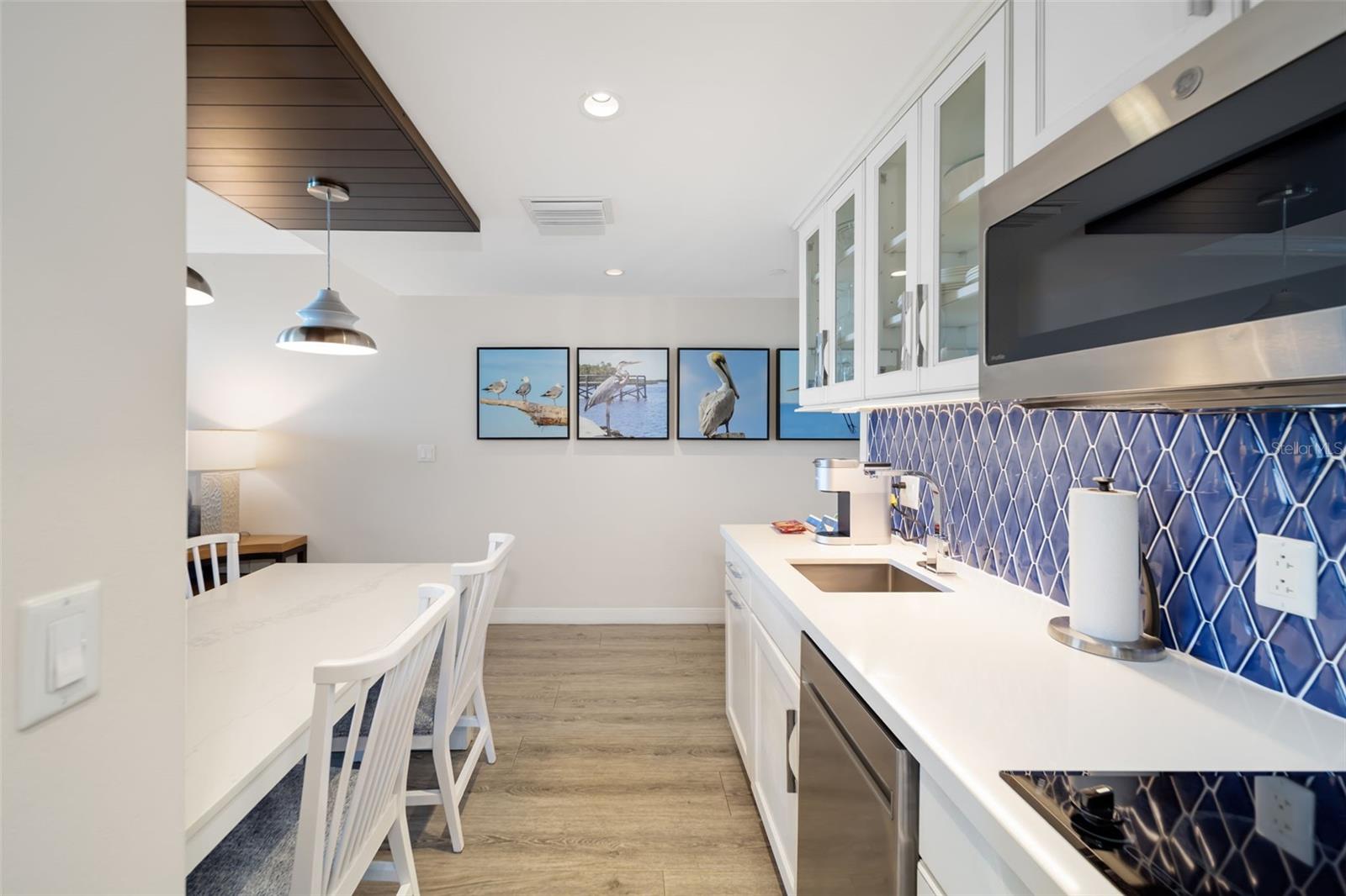 INN ON THE BEACH PH I - Residential