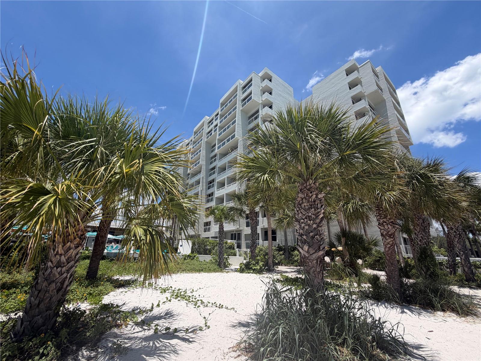 INN ON THE BEACH PH I - Residential