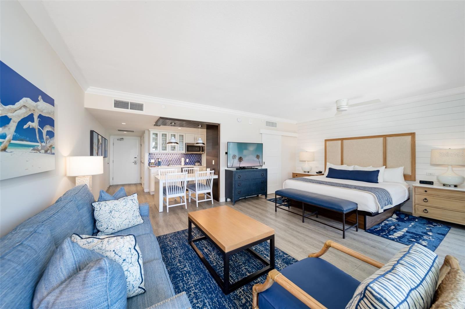 INN ON THE BEACH PH I - Residential