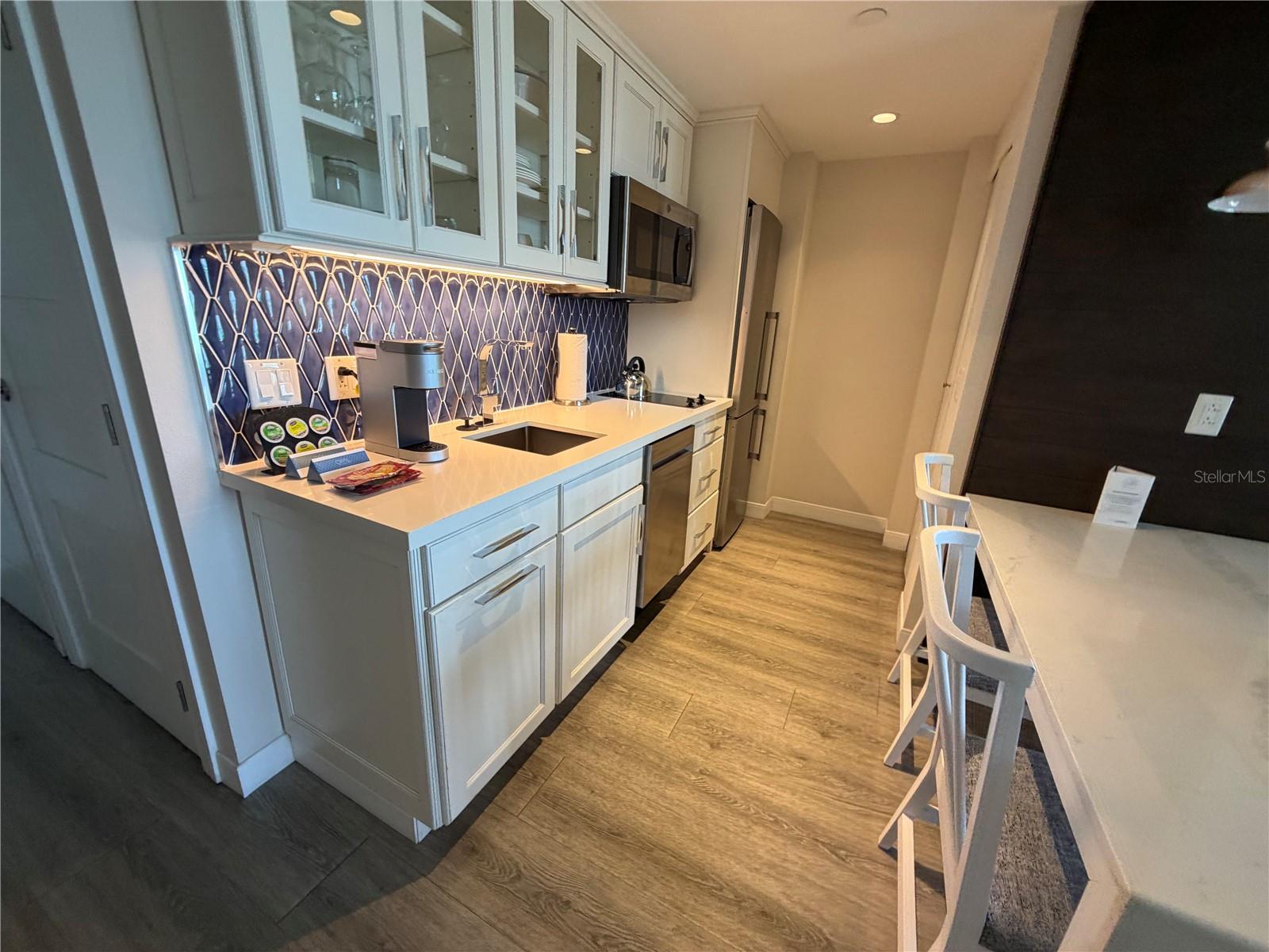 INN ON THE BEACH PH I - Residential