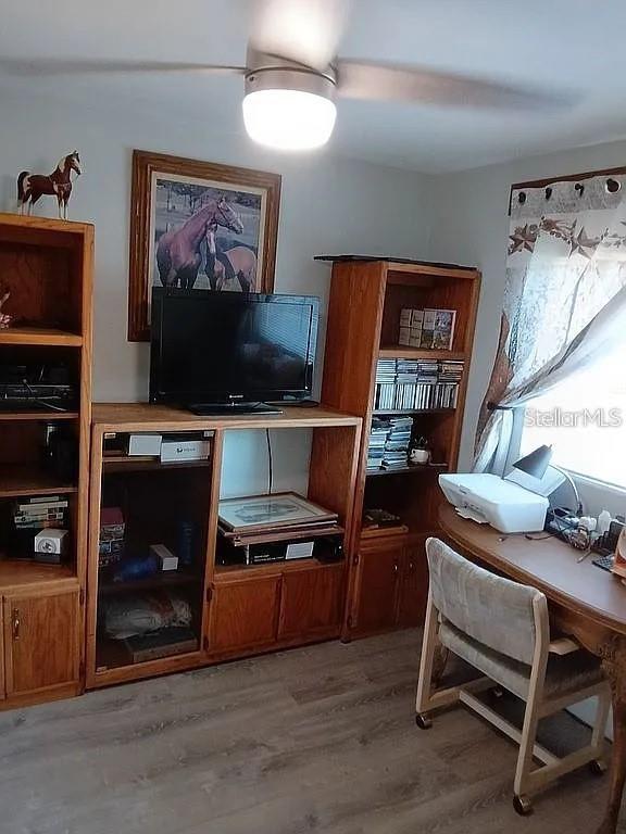 LENORE ADD UN 5 - Residential