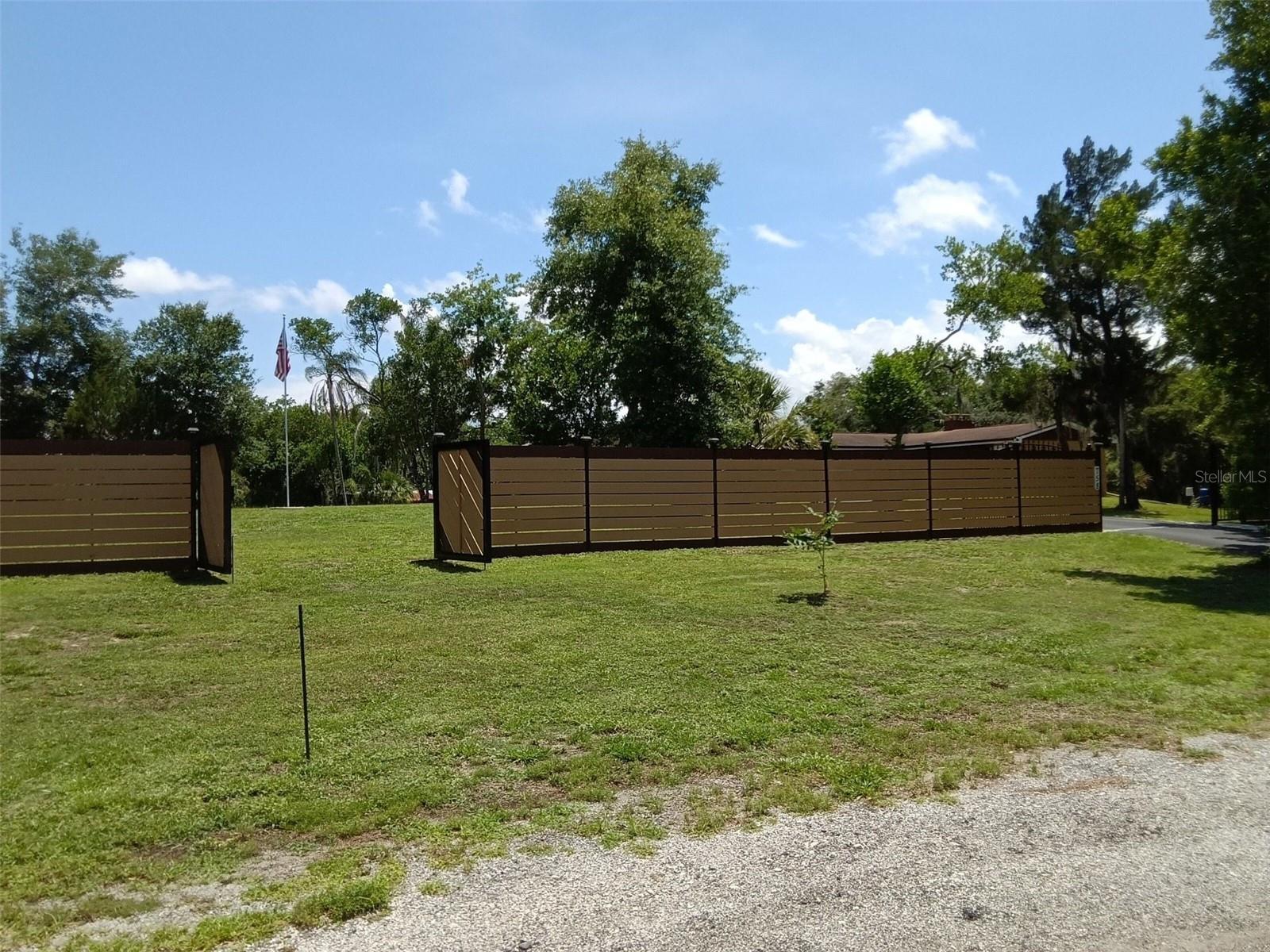 LENORE ADD UN 5 - Residential