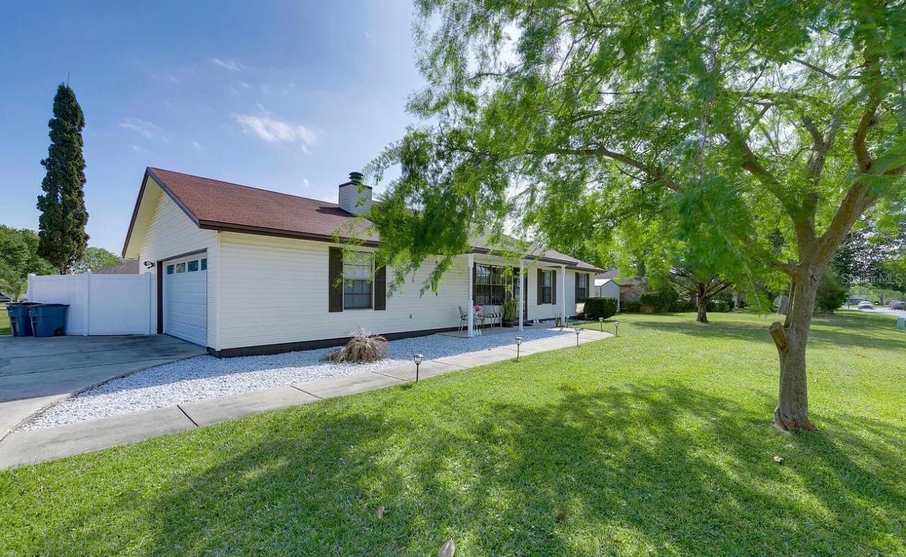 MEADOWS - Residential